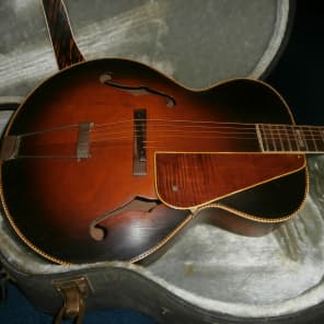 Vintage 1930's Recording King (Gibson) 1124 M5 Acoustic Archtop Guitar w/ Case! image 3