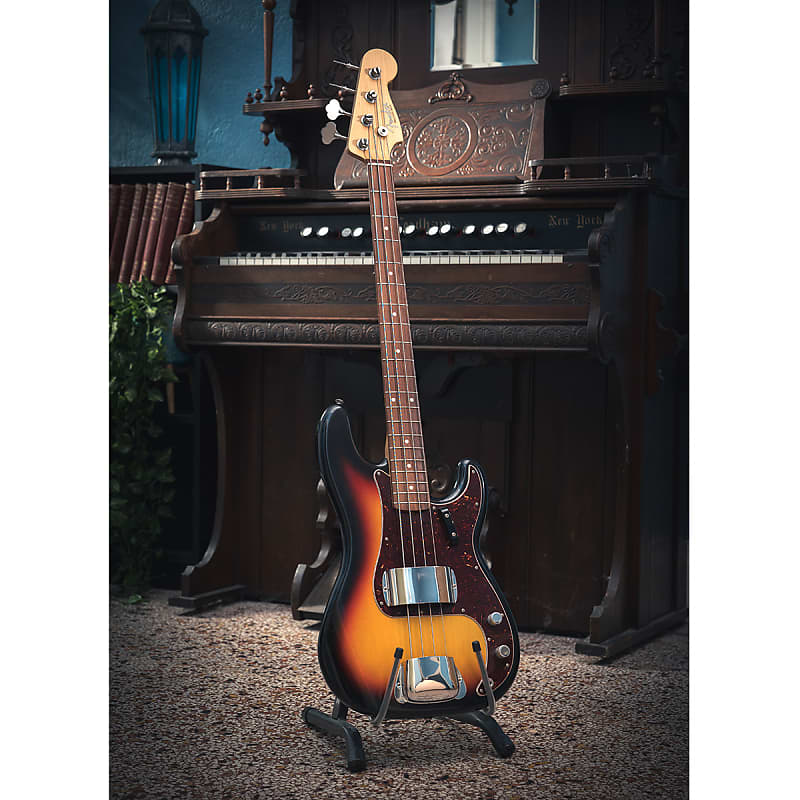 Fender Fender 2011 Custom Shop 1960 Closet Classic Precision bass 3 Tone Sunburst 2011 3 tone sunburst image 1