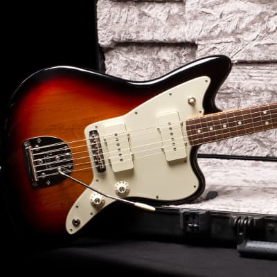 Fender  Jazzmaster American Pro 2016 Sunburst image 2