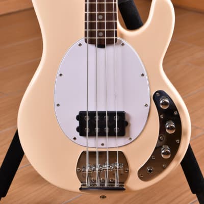 Sterling by Music Man Stingray Ray4 Vintage Cream image 4