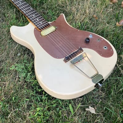 1950s Paul Barth Made Natural Brand Guitar in Desert Sand {Rickenbacker/Magnatone] image 4