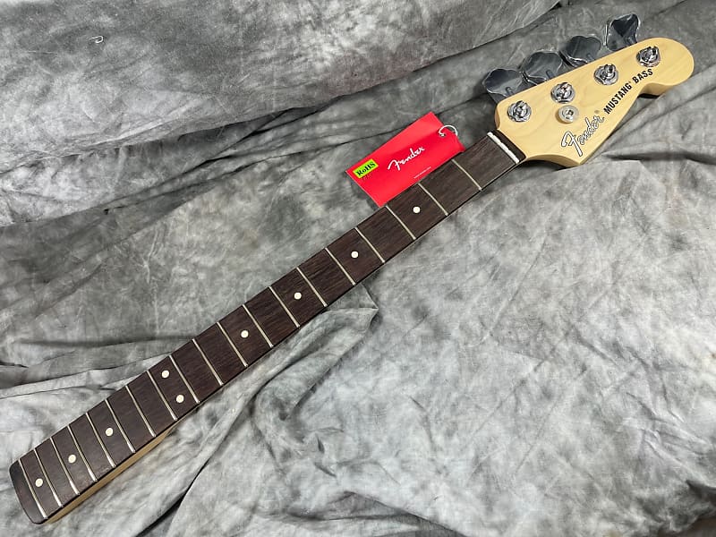 Fender mustang deals bass neck