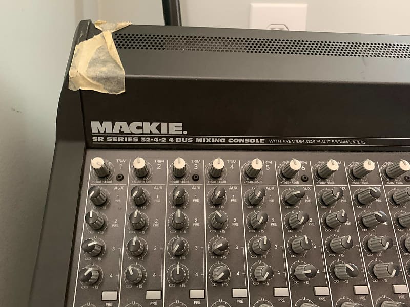 Mackie SR SERIES 32, 4, 2 4 BUS MIXING CONSOLE image 1