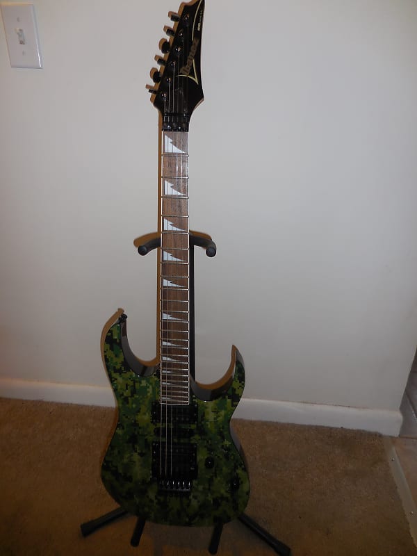 Ibanez RG 350 DX  GP4 unknown green camo  excellent condition w/bag image 1