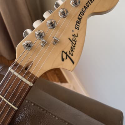 Fender American Special Stratocaster HSS with Rosewood Fretboard 2010 - 2018 - 3-Color Sunburst image 8