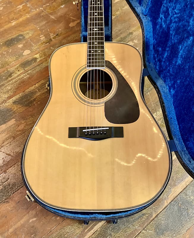 Yamaha L-8 acoustic guitar c 1979 Rosewood original vintage