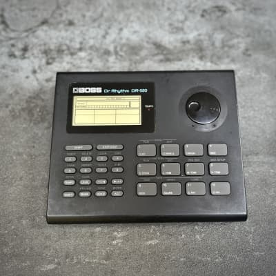 Boss DR-550