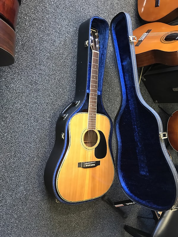 Yamaki YW-30 acoustic guitar made in Japan 1970s In Excellent condition with original hard case image 1
