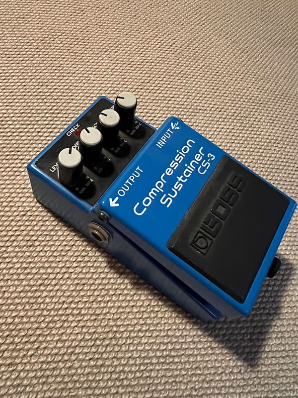 もうもう値下げしました❣️中古★BOSS CS-3 Comp★澄み渡る青が素敵❣️ sho8mpwxsx6nugf7ekpl.jpg