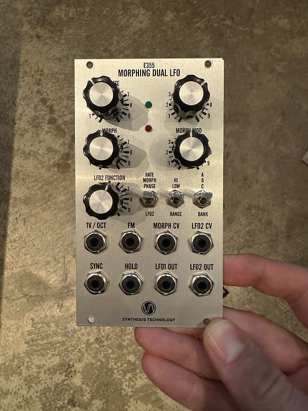 Synthesis Technology E355 Morphing Dual LFO | ModularGrid Eurorack