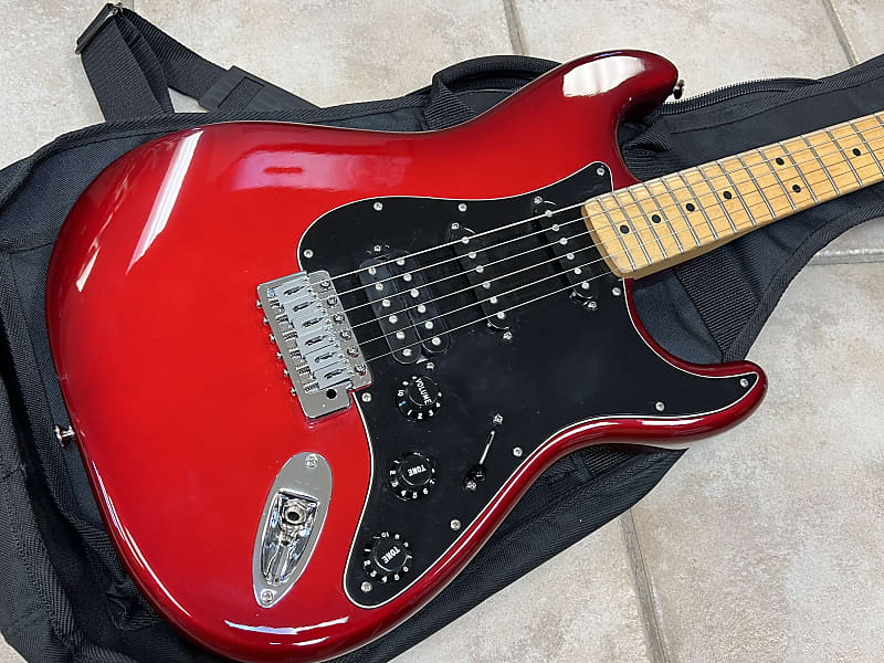 2004 Fender Standard Stratocaster HSS Red Burst w gig bag | Reverb