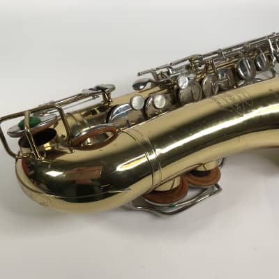 Vintage Buescher Aristocrat Saxophone Serial #679654 In Hard Case image 3