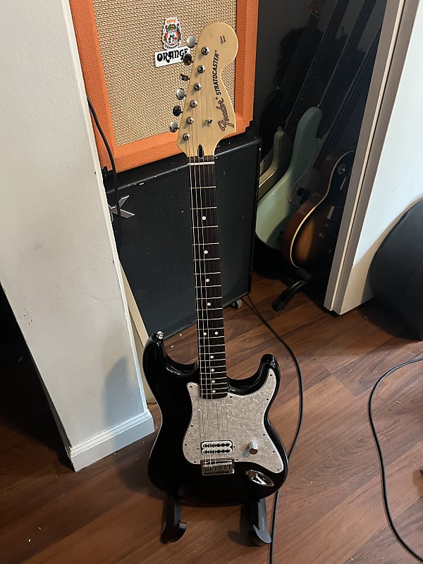 Fender Limited Edition Tom DeLonge Signature Stratocaster 2023 - Black image 1
