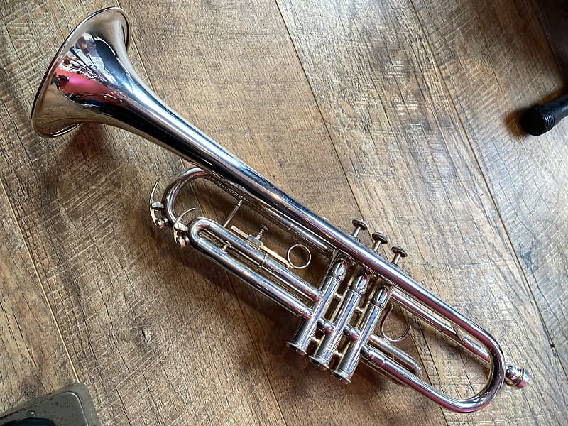 Besson London 1000 Silver Plated Trumpet image 1