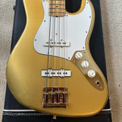 Fender Jazz Bass 1982 - Gold for sale
