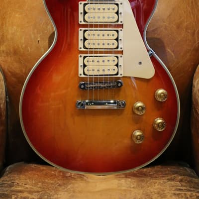 Gibson Les Paul Custom Ace Frehley Budokan Heritage Cherry Sunburst 2012 image 2