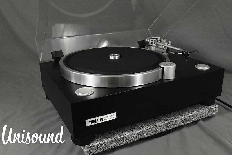 Yamaha GT-2000 NS Series Record Player Turntable In Excellent