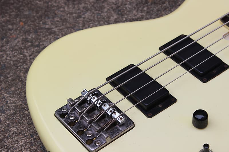 東深井 きょうこ  Aria Pro II RSB MEDIUM-II Electric Bass Guitar Aria Pro II RSB Series Medium-II Black
