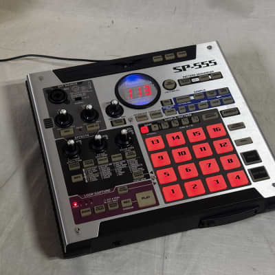 Roland SP-555 Creative Sampler with Performance Effects w/ power supply