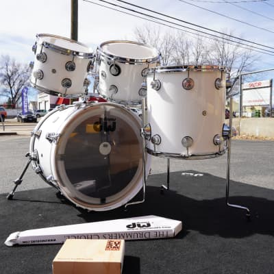 DW USA Collectors Series - Piano White Lacquer - 4pc Pure Maple Shell Pack With Tom Holder 10''/12''/14''/20'' image 3