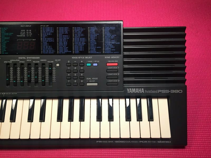 Yamaha PSS-380 Classic FM Synthesizer | Open Box | Reverb Canada