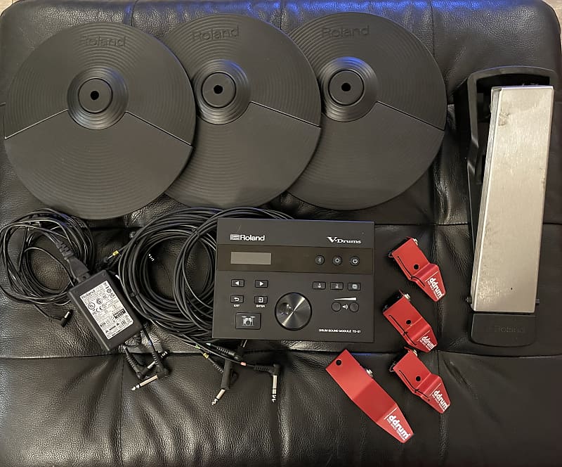 Roland TD07 Module With Cymbals and Ddrum red shot Reverb