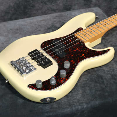 1996 Fender American Deluxe Precision Bass - See-Through Blonde - OHSC image 9