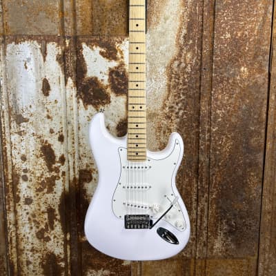 Fender Player Stratocaster Polar White 2022 (Used) image 15