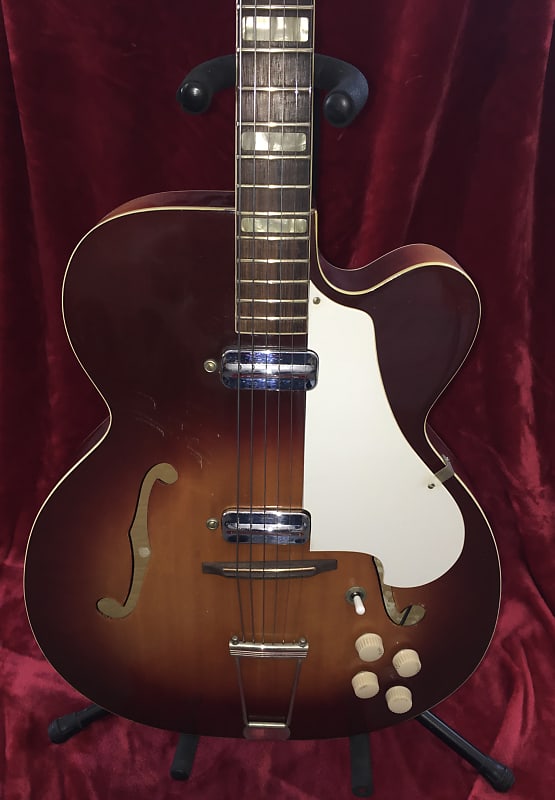 美品シルバートーンSilvertone arched top guitar