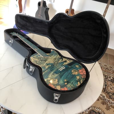 Lindo Hard Case Acoustic / Classical / Electro Guitar | Lockable | Plush-Lined | Inside Storage Pocket - Black Faux Leather / Tolex image 5