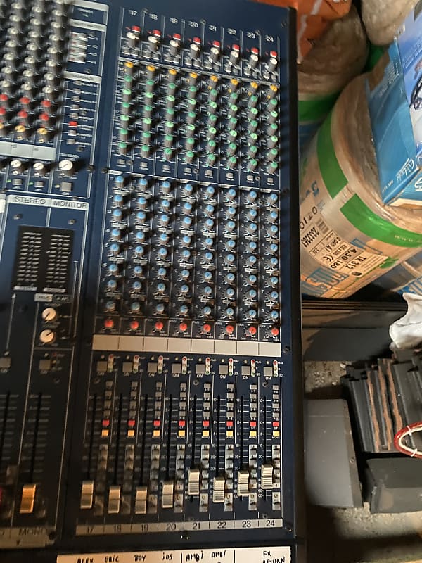 Yamaha IM8-24 Mixer & PW8 Power Supply 2008 | Reverb