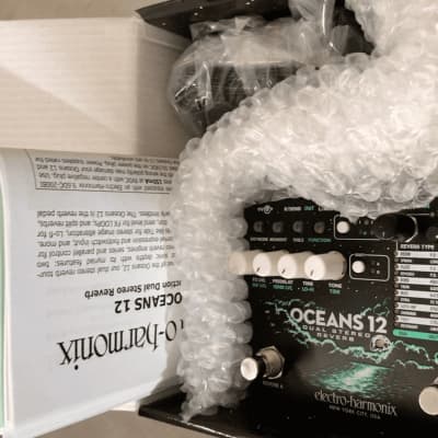Electro-Harmonix Oceans 12 | Reverb Electro-Harmonix Oceans 12 | Reverb