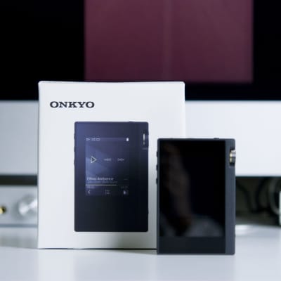 ONKYO DP-S1 Portable High Resolution Audio Player in Excellent