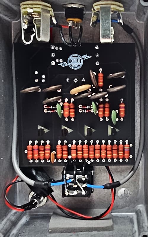 ギター charliepedals THEOPHANE ram's head used Charlie Pedals Theophane Fuzz, Excellent Condition with