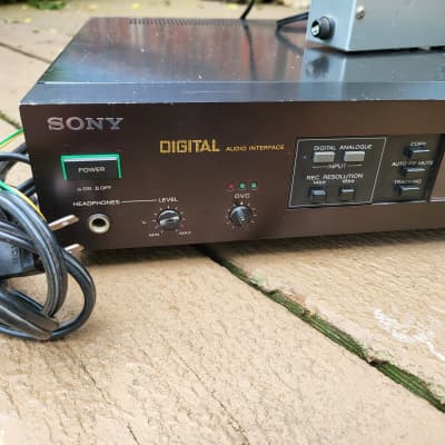 Sony PCM553ESD, rare, early Analog to Digital Videotape Interface  Free Shipping CONUS! image 3