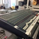 Soundcraft LX7ii 32 Channel Live/Recording Mixer - with original hard case