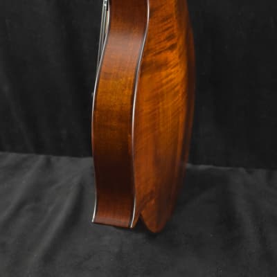 Mint Eastman MD515CC/N F-Style F-Hole Contoured Comfort Mandolin Classic Finish image 4