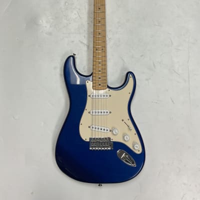 Fender Standard Stratocaster with Maple Fretboard 2004 - Electron Blue image 2