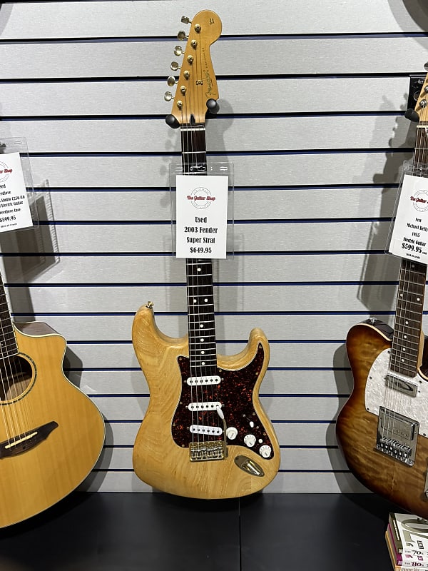 ESP Super Strat！超美品！ ESP Series 400 Stratocaster Style Red Metallic 1980s