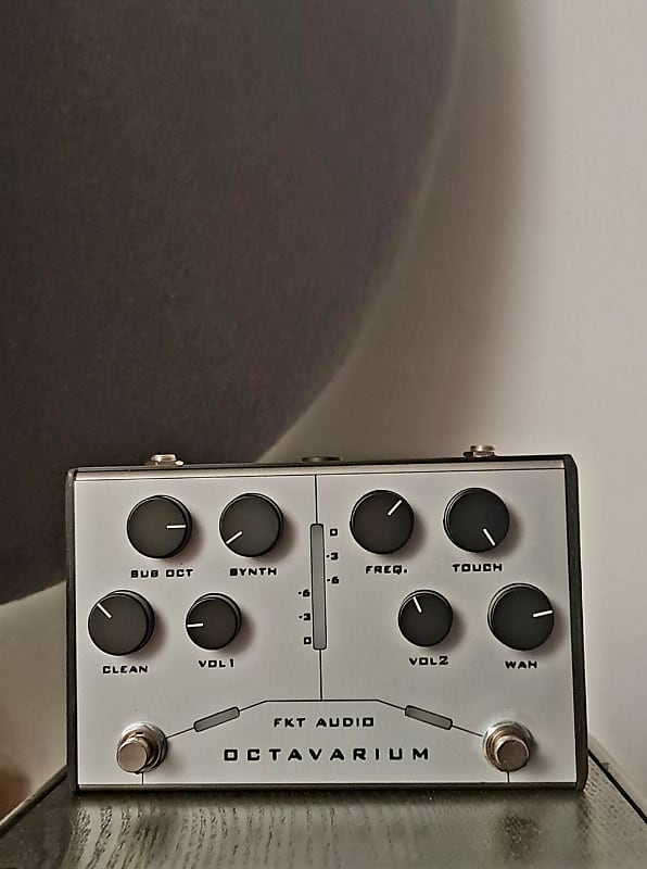 FKT Audio Octavarium Raw Aluminum/ Black Wood