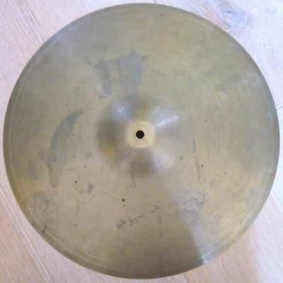 18" Avedis Zildjian Thin Crash Cymbal Hollow Logo - Vintage 1970s image 4