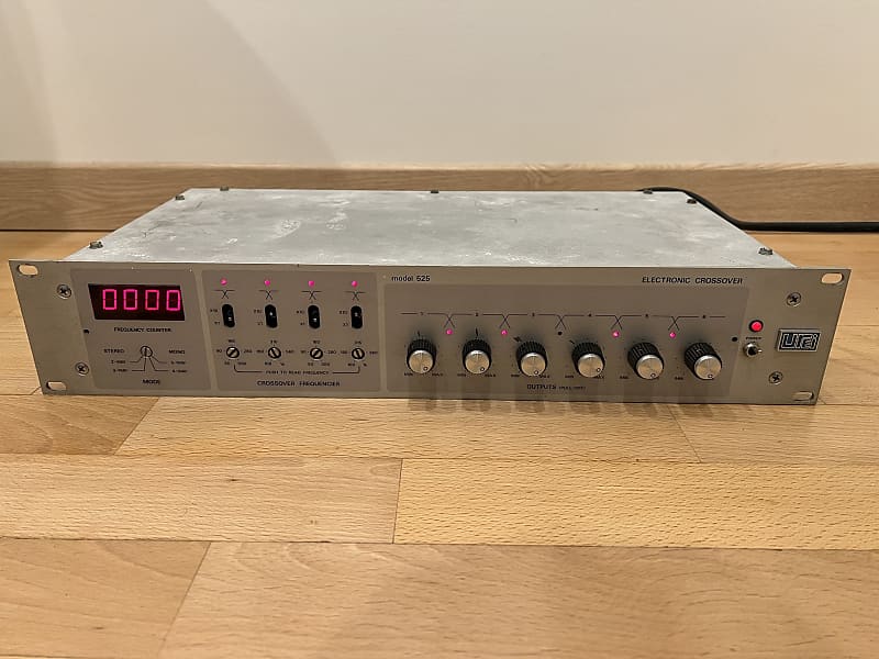 Urei Model 525 1980 | Reverb