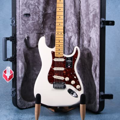 Fender American Professional II Stratocaster Olympic White Electric Guitar - US210040066 image 9