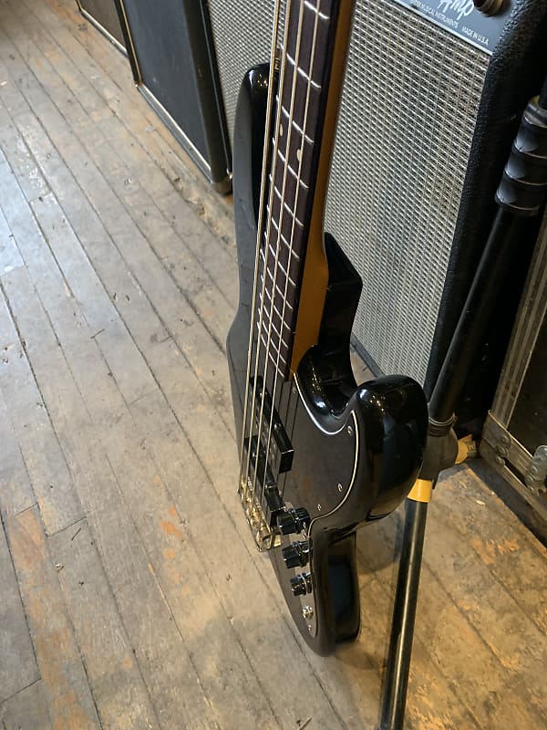 Fender Modern Player Jazz Bass | Reverb Canada