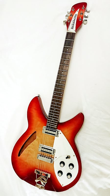 Rickenbacker 330 タイプ 　エレキギター レッドグラデーション Rickenbacker 330 FG 6 String Electric Guitar - Red 1966