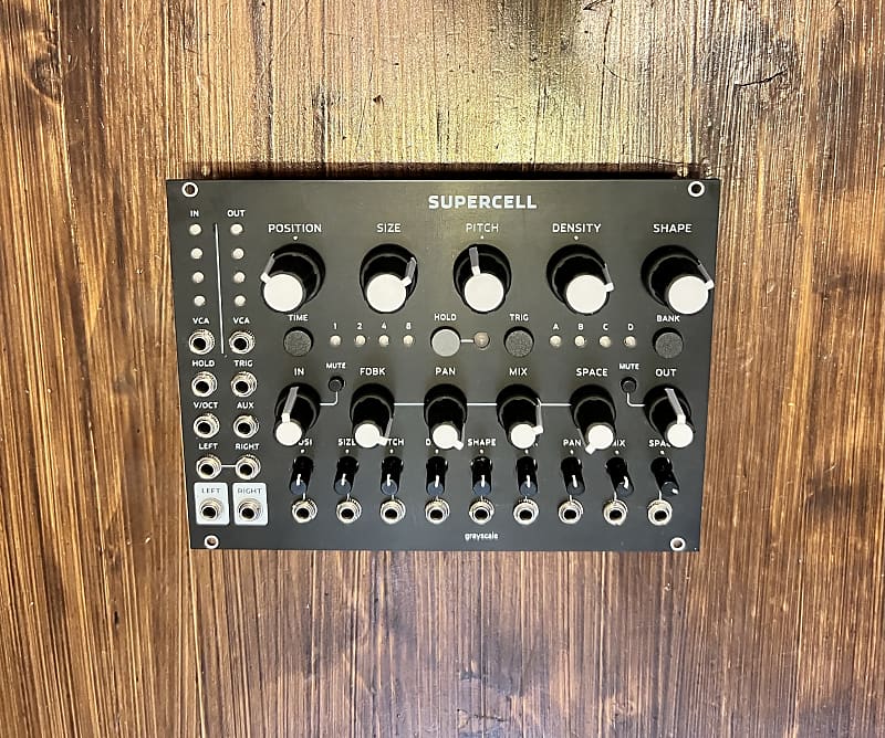 Grayscale Supercell - Mutable Instruments Clouds to the Extreme