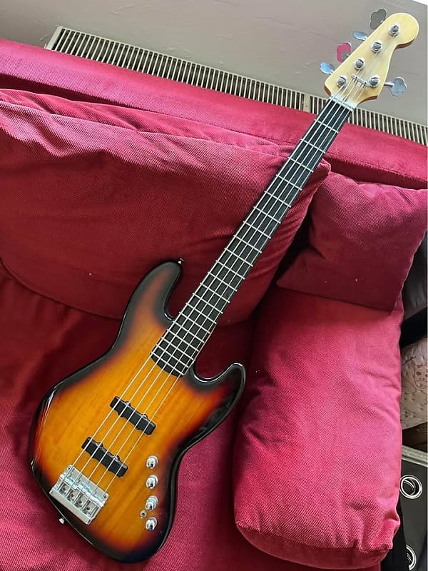 Squier Deluxe Jazz Bass Active V 2007 - 2018 - 3-Color | Reverb