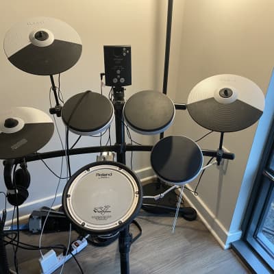 Roland TD-1KV V-Drum Kit with Mesh Snare | Reverb