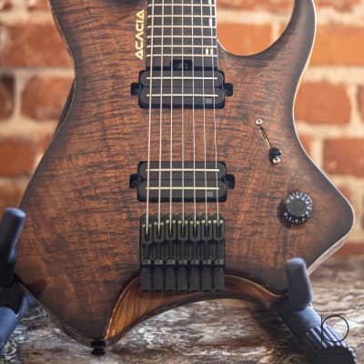 Acacia Guitars Medusa 7 | custom shop | 7-string headless electric guitar image 3
