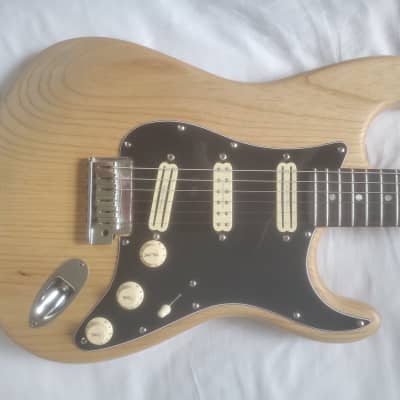Fender American Deluxe Stratocaster 2012 - Natural ash body image 6